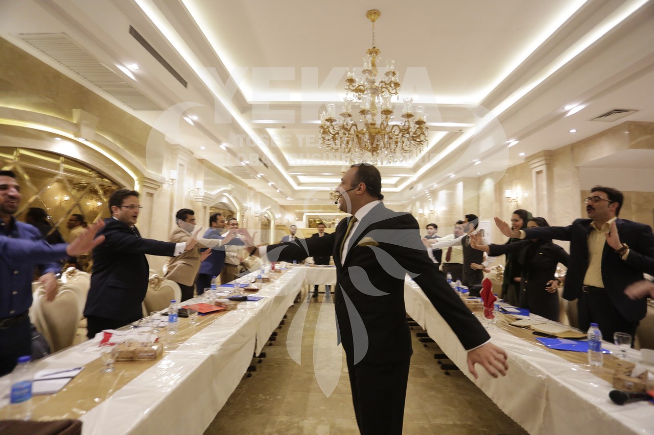 کارگاه سیاه چاله بازار 